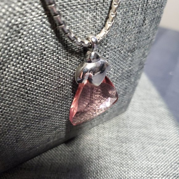 Dorian Necklace - Picture 6 of 6